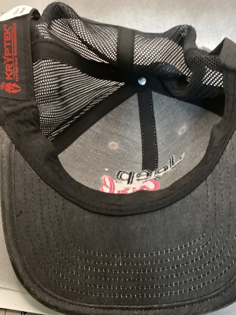 Jeep Girl Kryptek Camo Trucker Hat Pink Embroidered Logo Snapback Cap - Picture 5 of 6